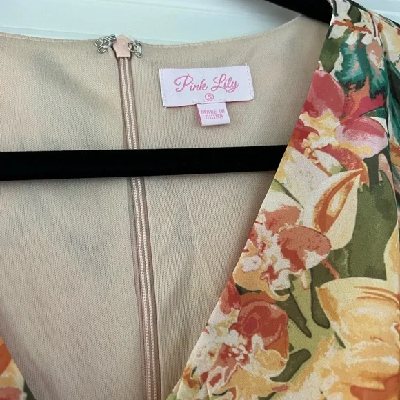 Tropical cutout dress - Picture 6 of 7